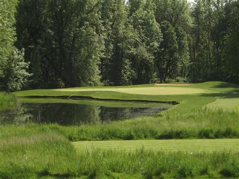 Discover the Beauty of Witch Hollow Golf Ground